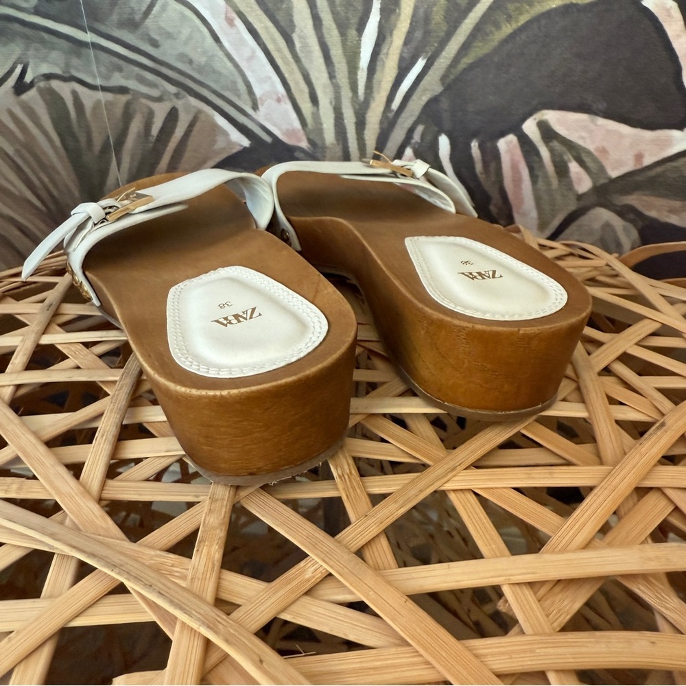 Zara Cream Leather Buckle Platform Slide Sandals - Picture 5 of 5